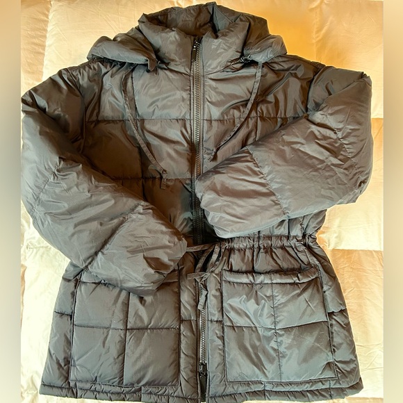 Beyond Yoga Black Puffer Jacket - Picture 7 of 11